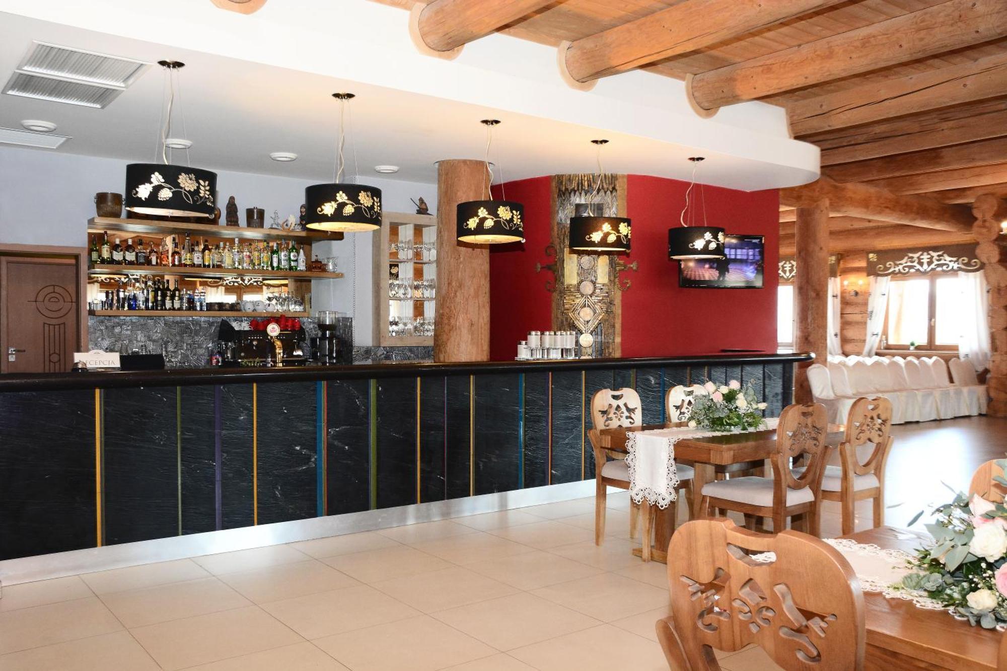 Hotel Swietokrzyski Dwor Нова Свупья Екстер'єр фото