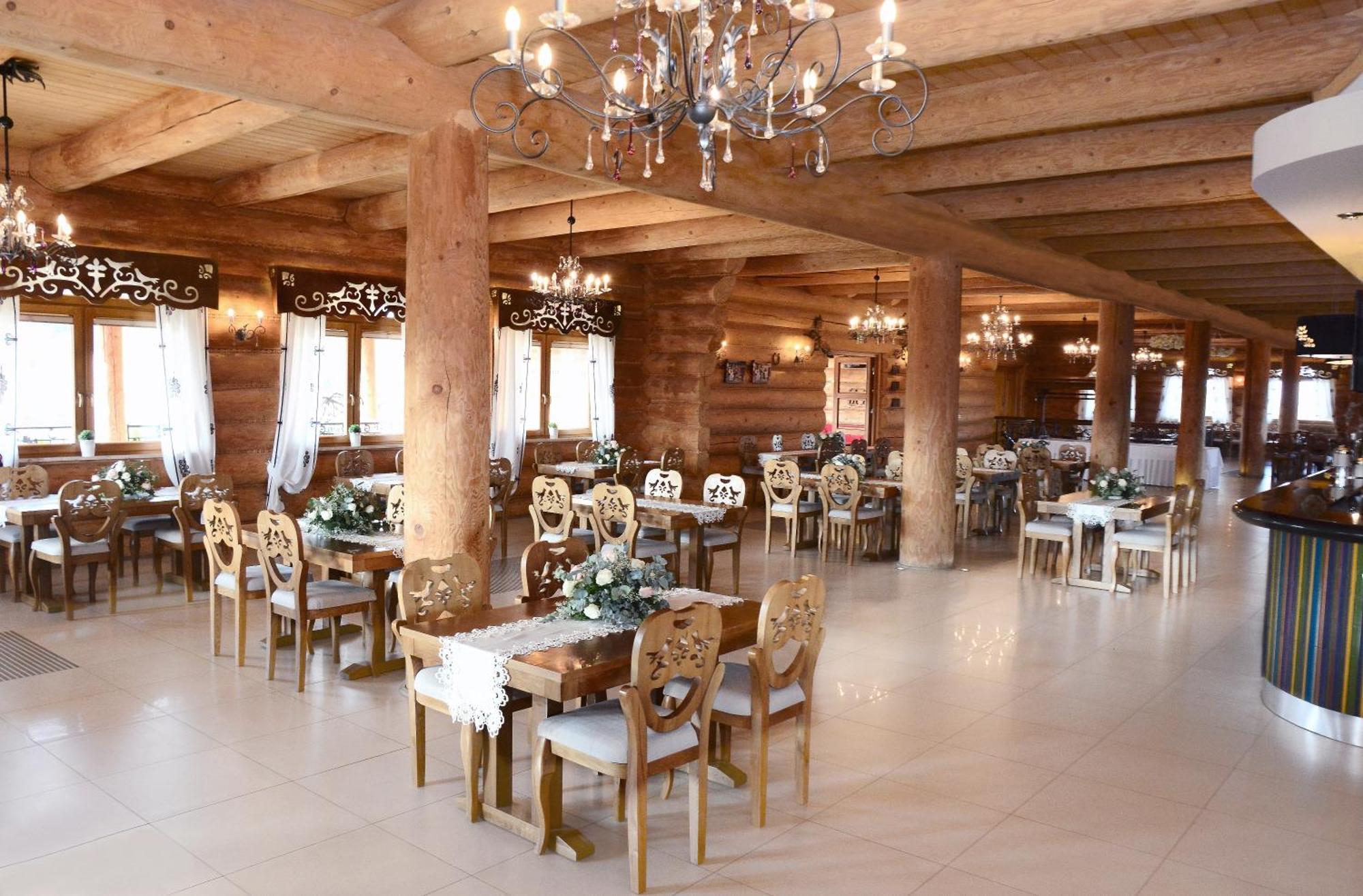 Hotel Swietokrzyski Dwor Нова Свупья Екстер'єр фото