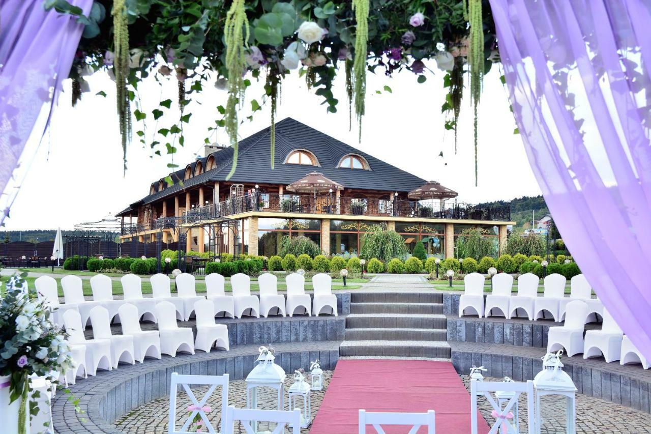 Hotel Swietokrzyski Dwor Нова Свупья Екстер'єр фото